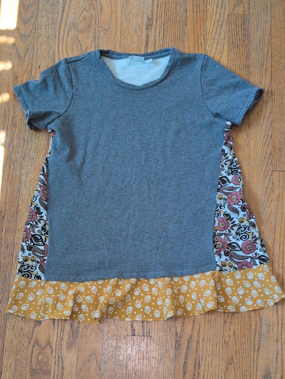 Women's Gray Short-Sleeve Tee with Floral Side Panels and Mustard Ruffle